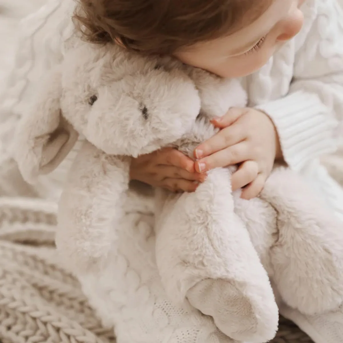 Luxurious White and Brown Bunny - Ảnh 2